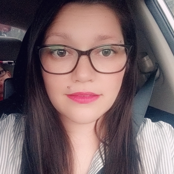 Meet your Posher, Kasi - Picture 3 of 3